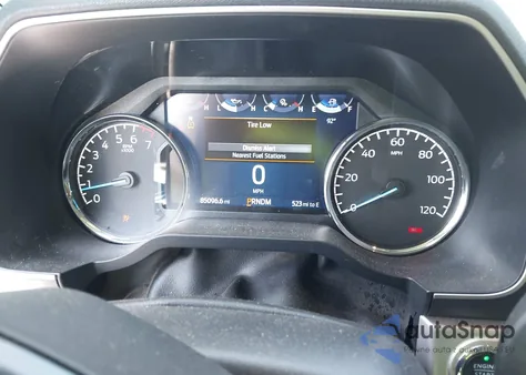 2022 Ford F-150 Xlt z USA, uszkodzony, nr VIN 1FTFW1E80NKD62001